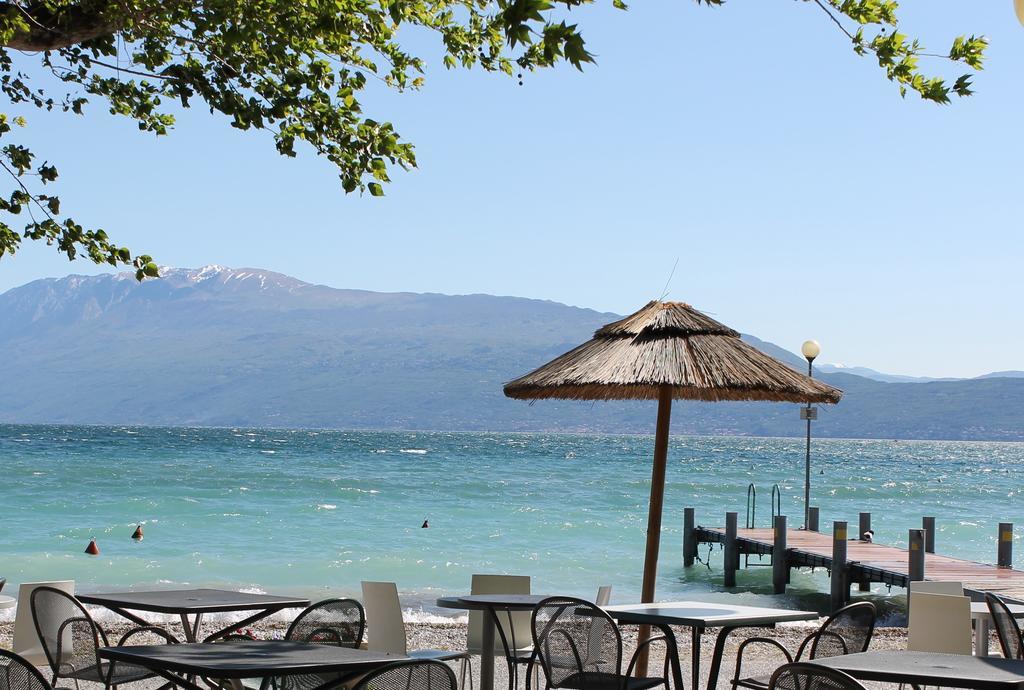 Bellerive Ristorante Albergo Manerba del Garda Exteriör bild