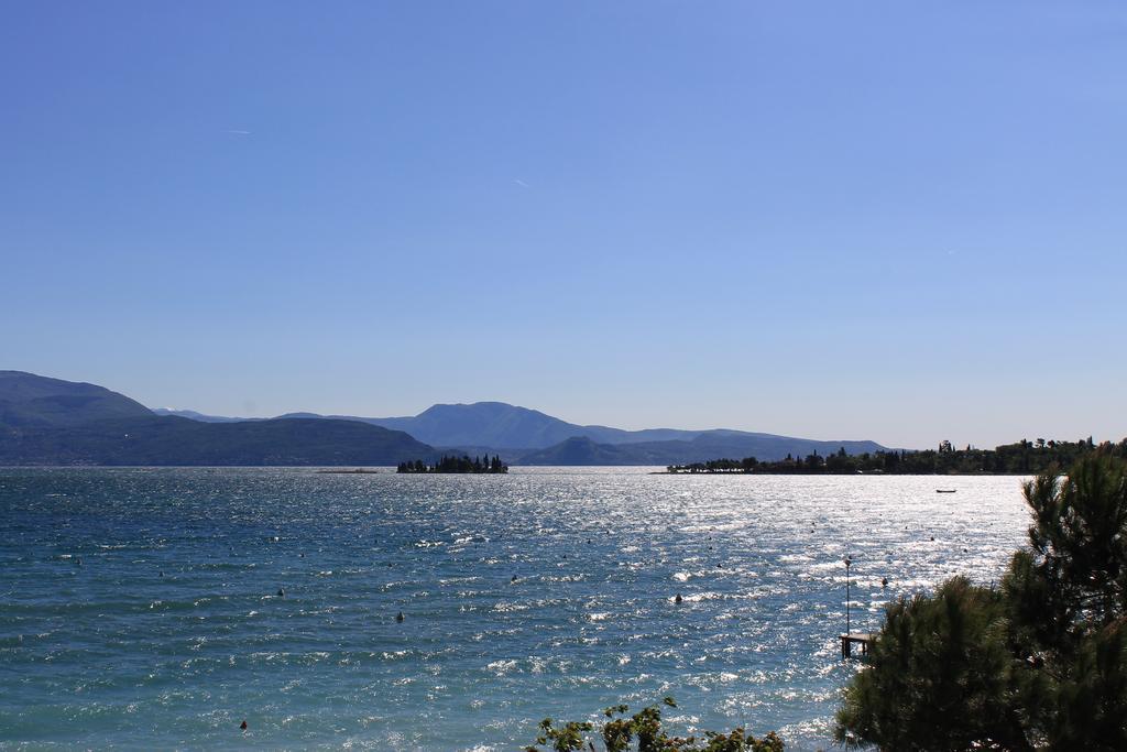 Bellerive Ristorante Albergo Manerba del Garda Exteriör bild