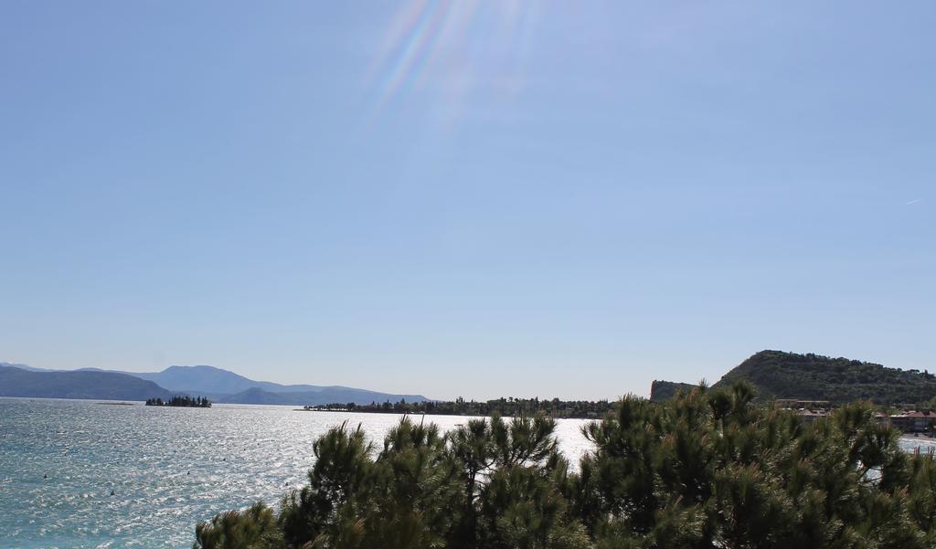 Bellerive Ristorante Albergo Manerba del Garda Exteriör bild