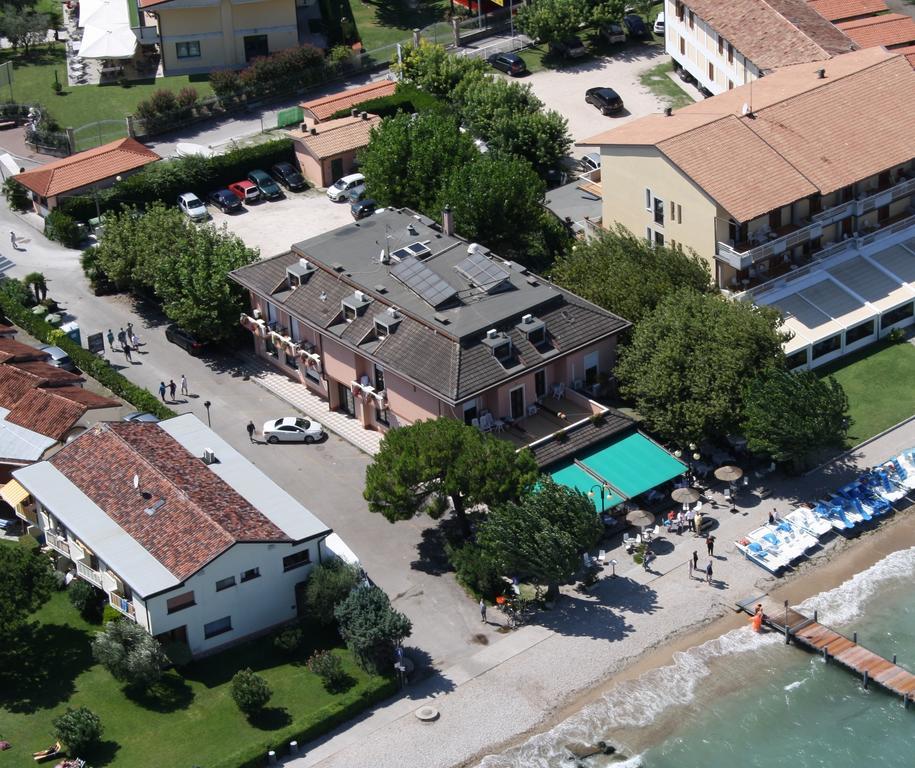 Bellerive Ristorante Albergo Manerba del Garda Exteriör bild