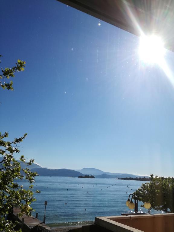 Bellerive Ristorante Albergo Manerba del Garda Exteriör bild