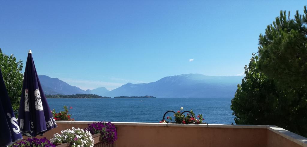 Bellerive Ristorante Albergo Manerba del Garda Exteriör bild